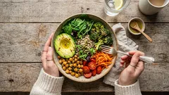 Vyvážený pomer bielkovín, tukov a sacharidov na chudnutie