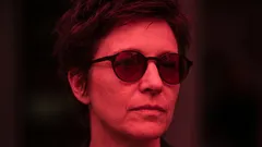 Novinár strávil mesiac kúpaním sa v červenom svetle: toto sa stalo