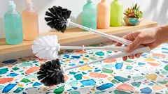 4 tipy na využitie toaletnej kefy: nielen na toaletu