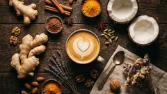 Káva bez mlieka a cukru: 12 neobvyklých prísad, ktoré zvýraznia chuť aj arómu (a koľko z nich stačí)
